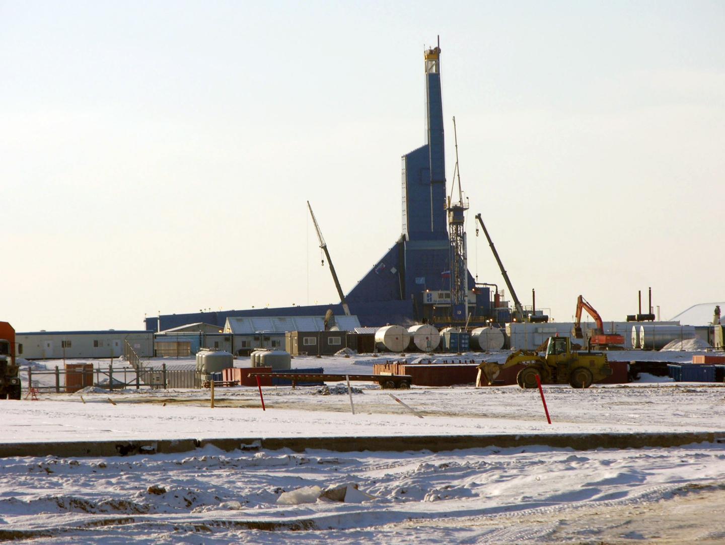 Facilities for developing the chaivo (chayvo) field, with the yastreb (hawk) rig shown in the center, a 221--km-long pipeline that will transport hydrocarbon fuel produced at chaivo oil field from the islands north to the port of de-kastri in khab