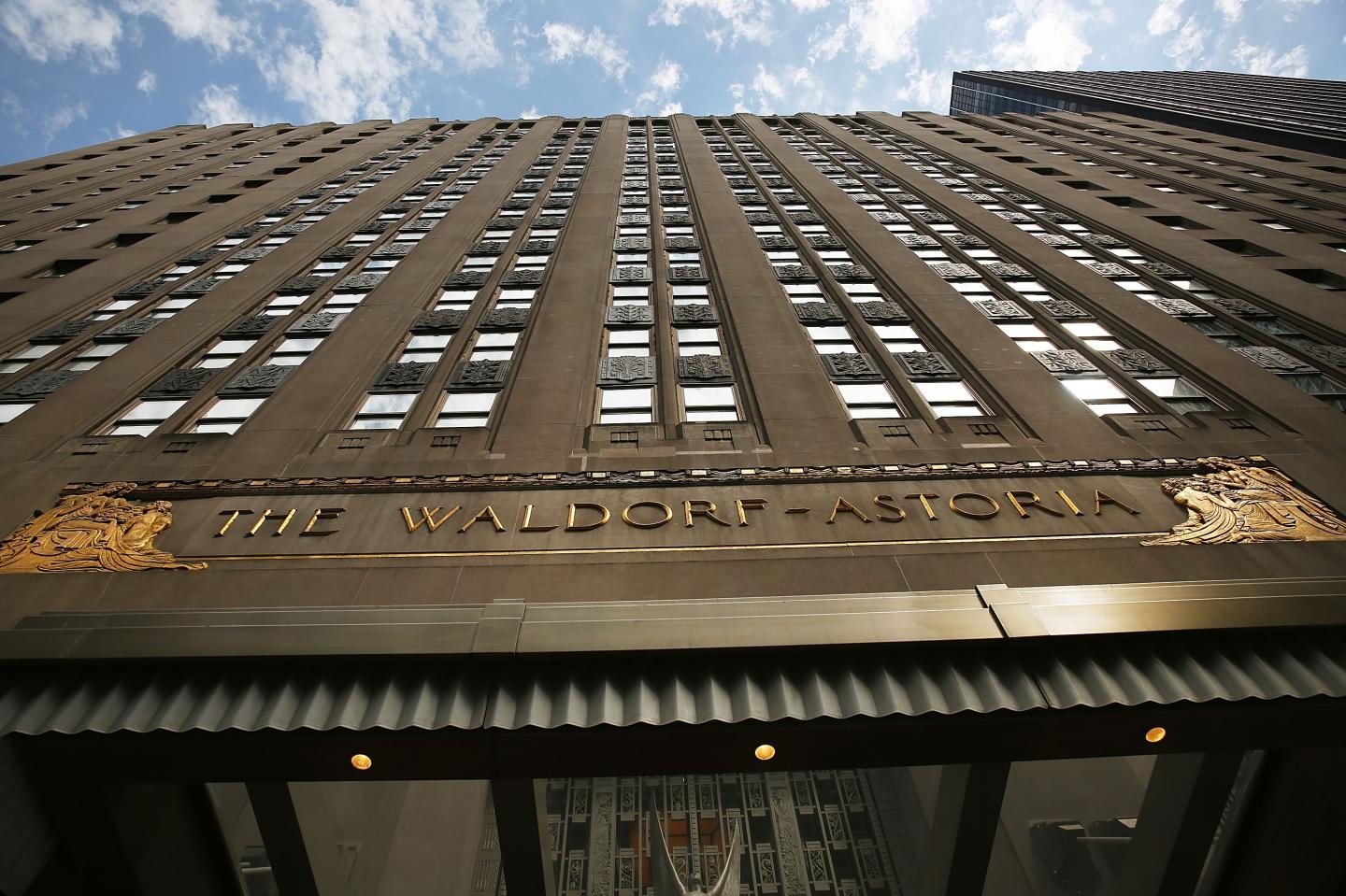 New York's Landmark Waldorf Astoria Hotel To Be Converted To Condos