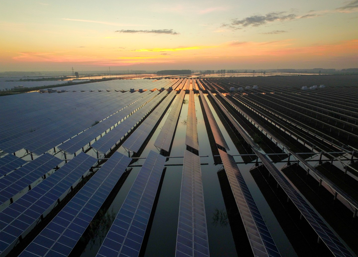 Large Photovoltaic Power Plant Built Above Water In Taizhou