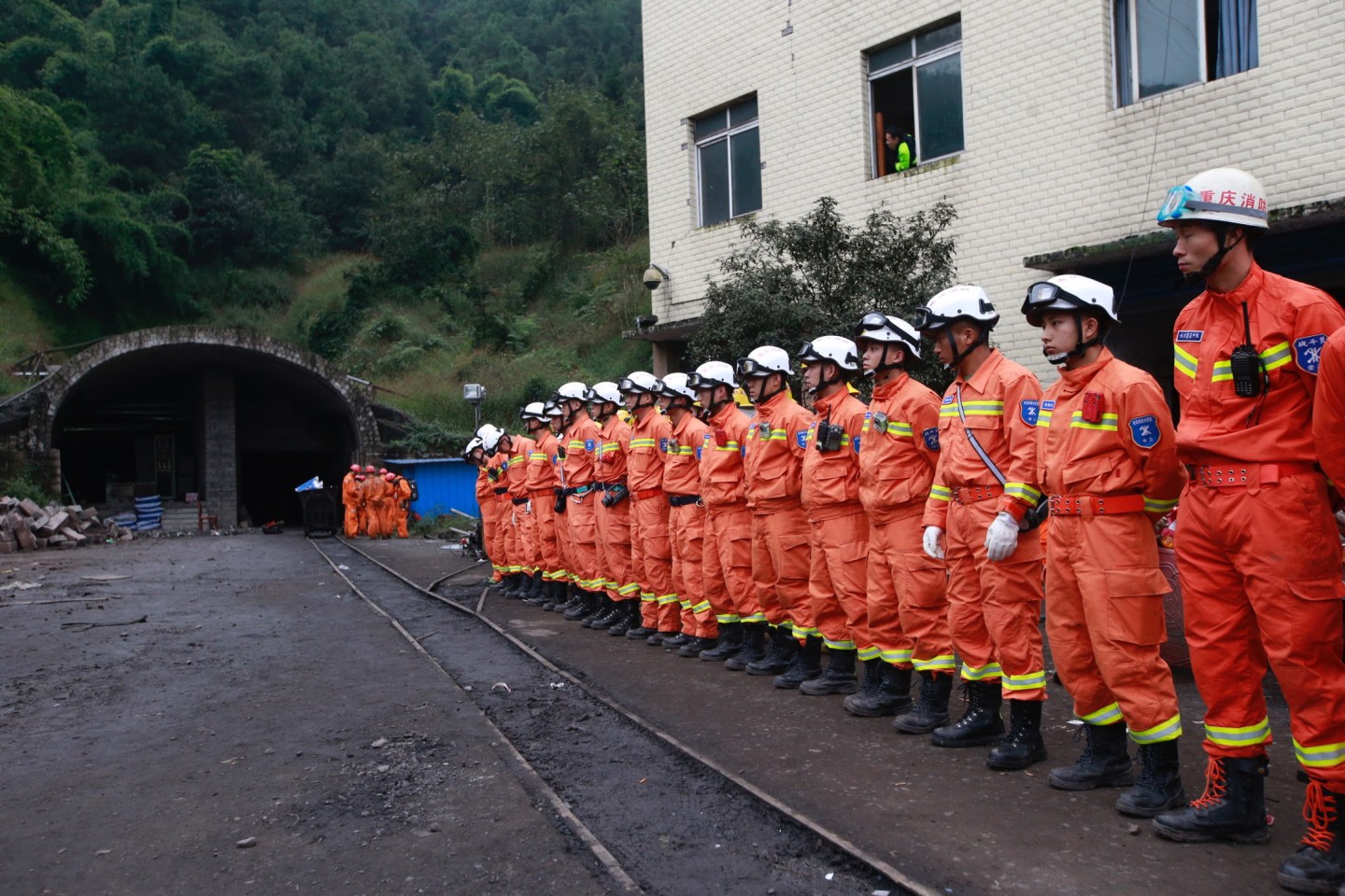 Gas Explosion Traps 33 In Coal Mine In Chongqing
