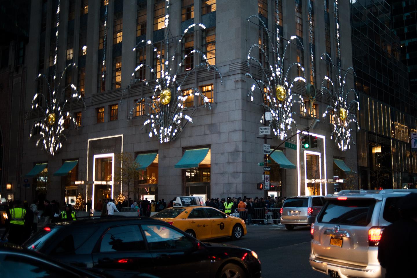 Tiffany &amp; Co. Holiday Window Displays Ahead Of Earnings Figures
