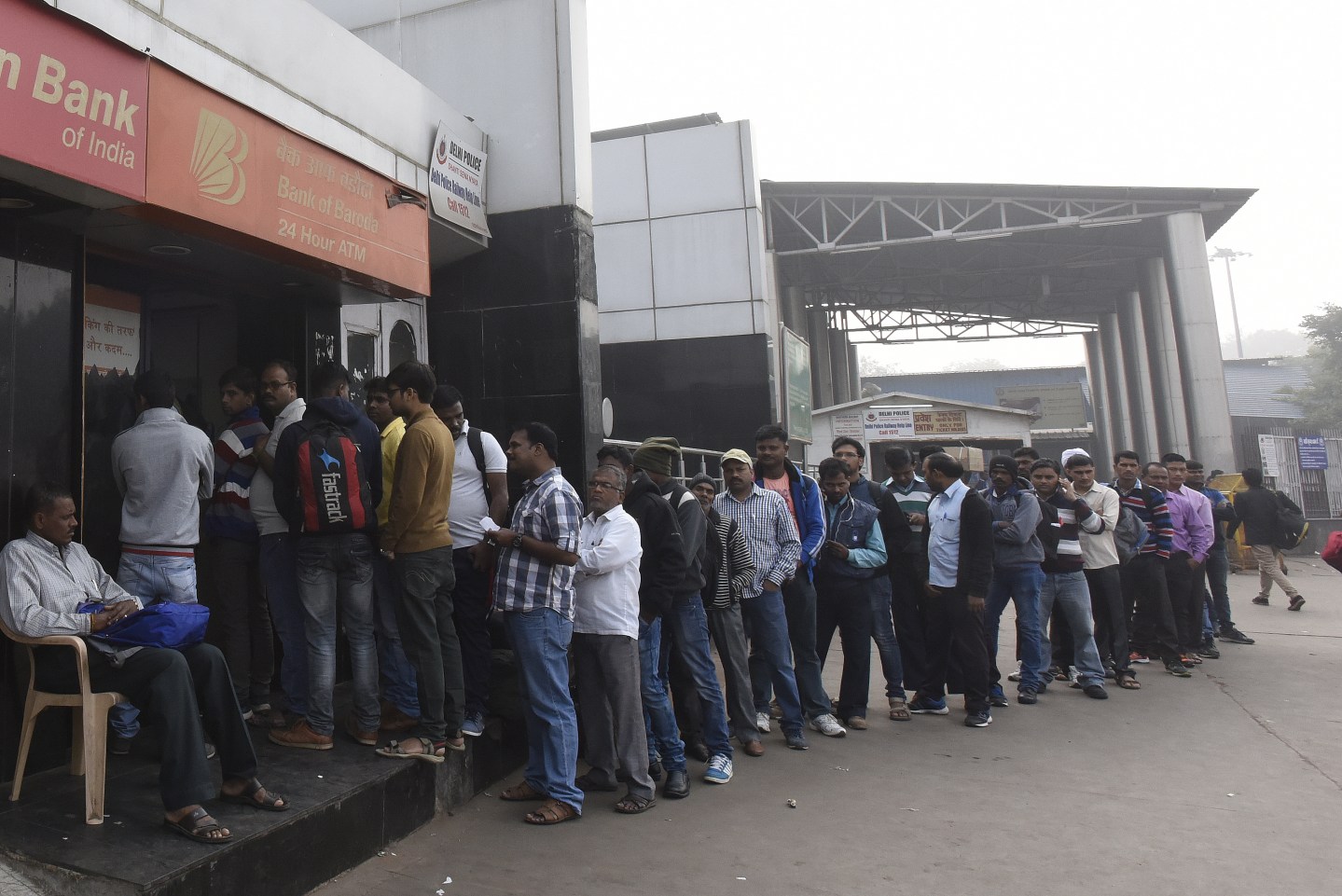 Demonetization: Long Queues To Withdraw Cash From ATMs And Banks