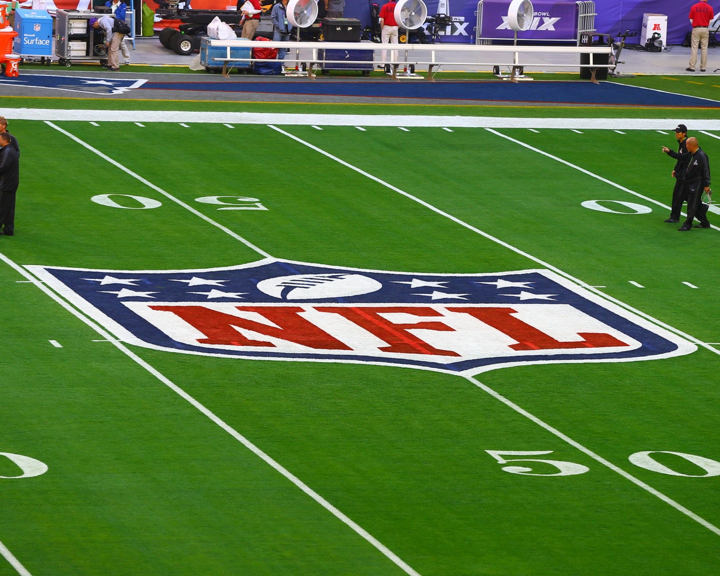 nfl logo super bowl ads