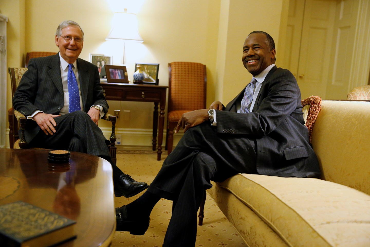 McConnell welcomes Carson in his office at the Capitol in Washington