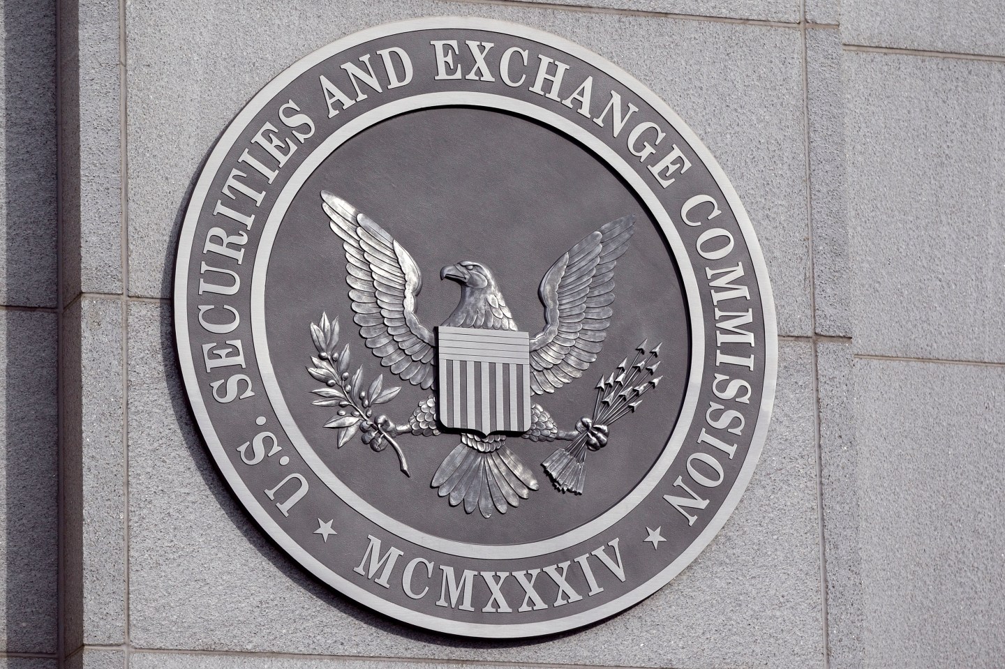 SEC Approves Systemic-Risk Reporting Rule For Hedge Fund Firms