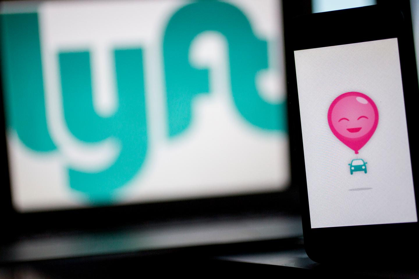 Lyft Gives Up Pink Mustaches To Challenge Uber In New York City