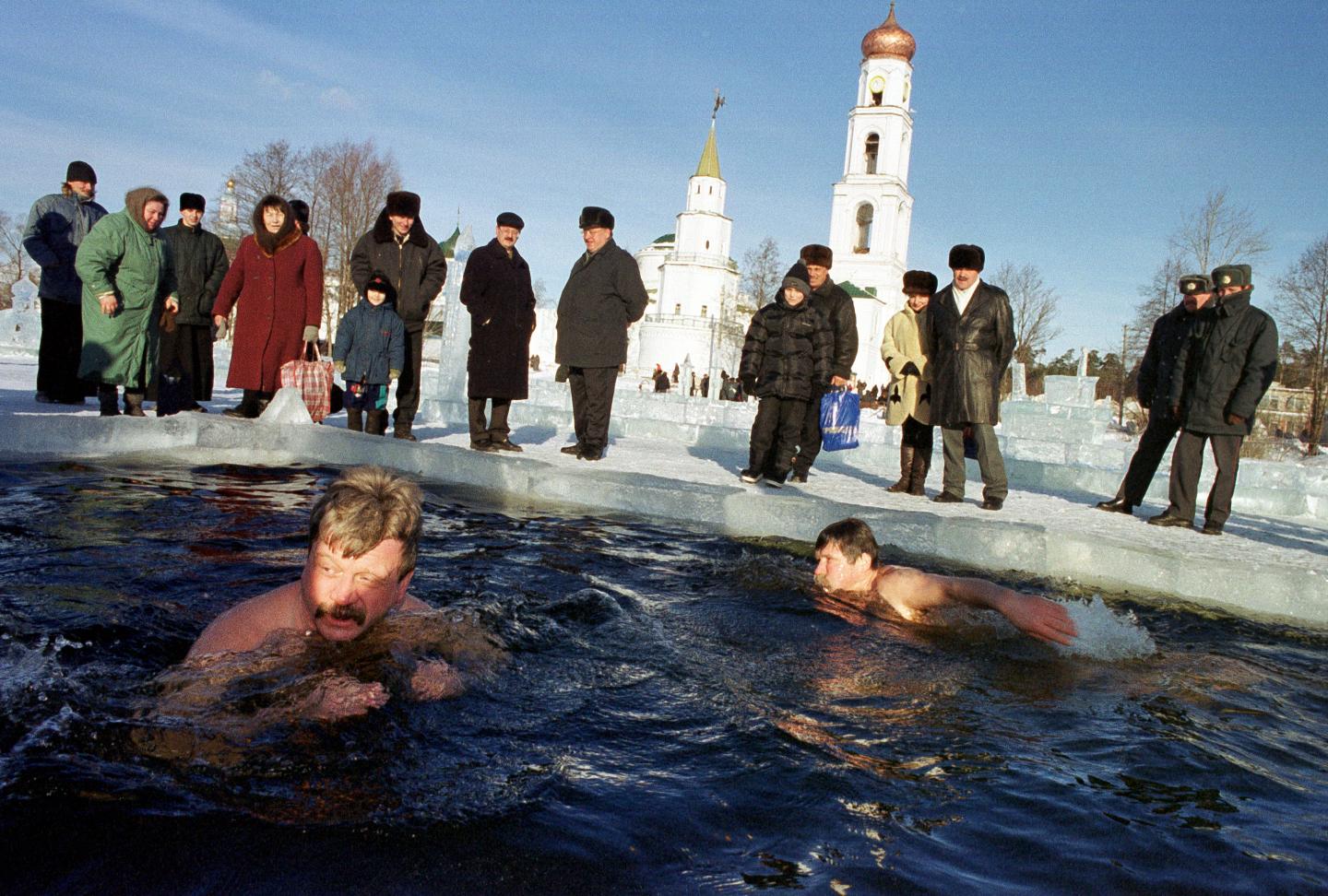 Watch the Inauguration? Putin Would Rather Jump in a Lake