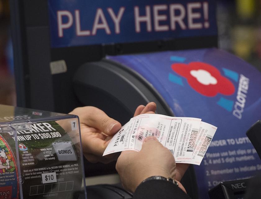 US-LOTTERY-POWERBALL-LIFESTYLE