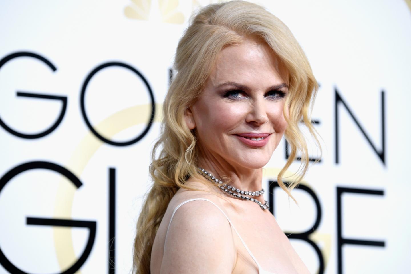 74th Annual Golden Globe Awards - Arrivals
