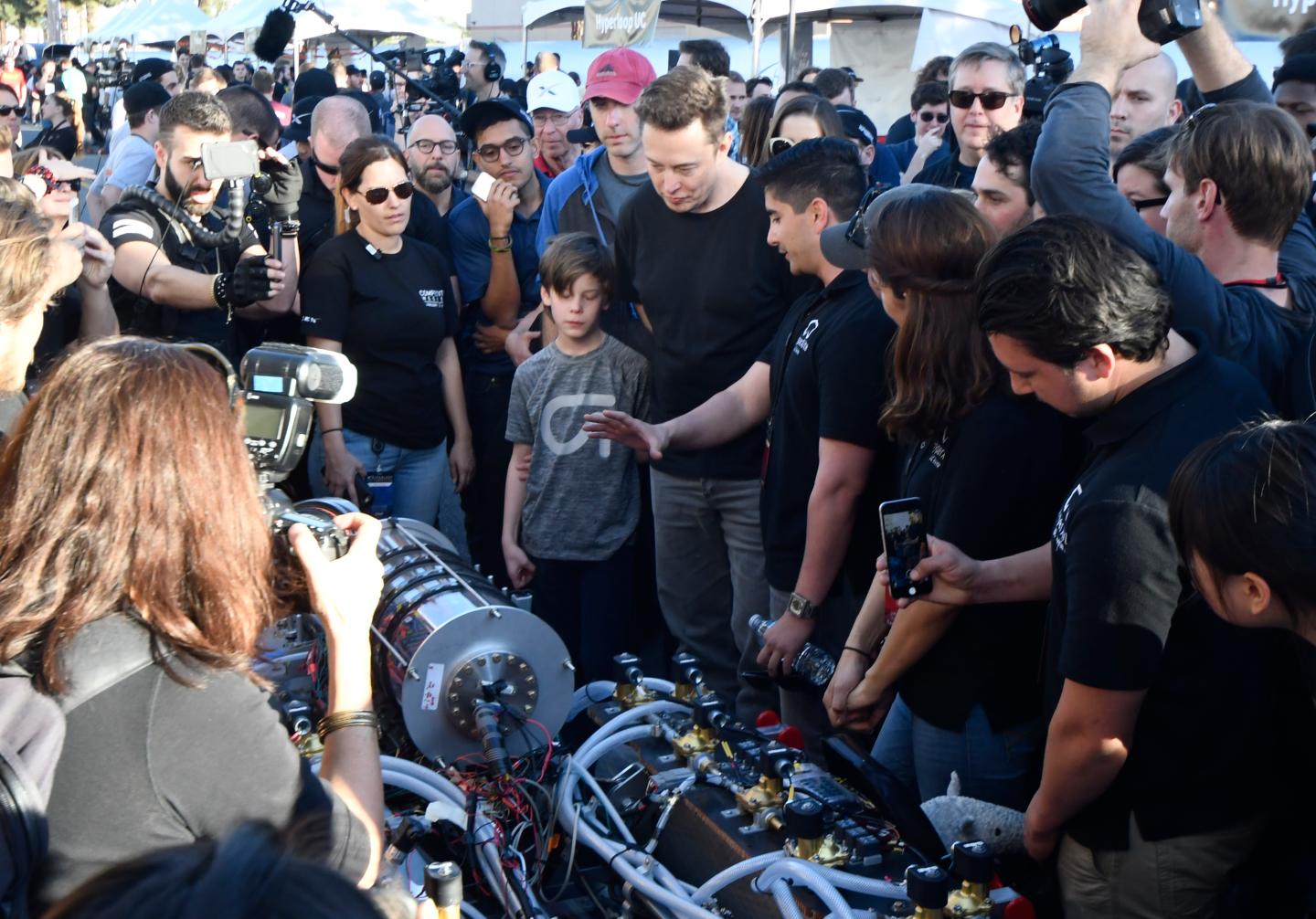 SpaceX Announces Second Hyperloop Competition