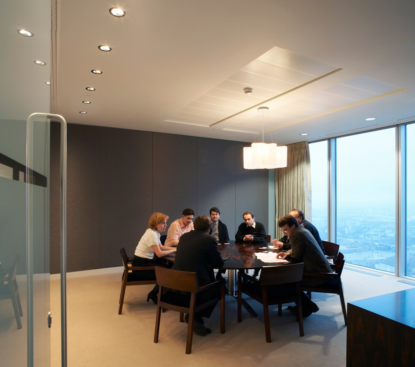 Rencap Offices (Renaissance Capital), Krasnopresnenskaya Nab, MoscowRussia Architect:  Swanke Hayden Connell 2009 Rencap Offices Moscow, People Using Meeting Room