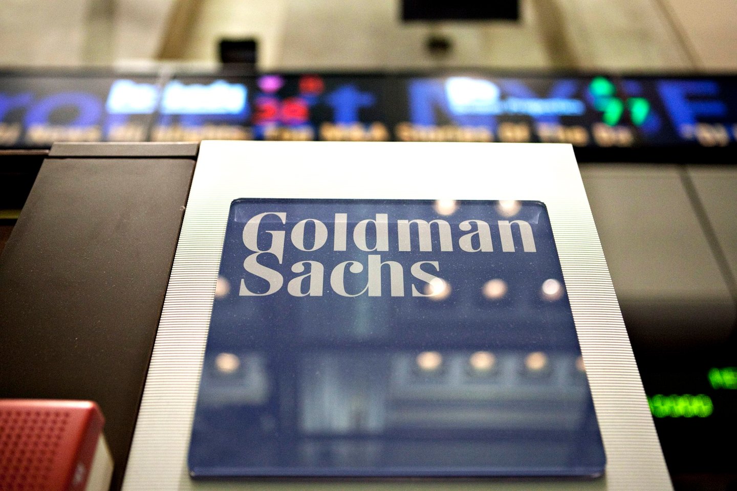 Goldman Sachs Hands Clients Losses In 'Top Trades'