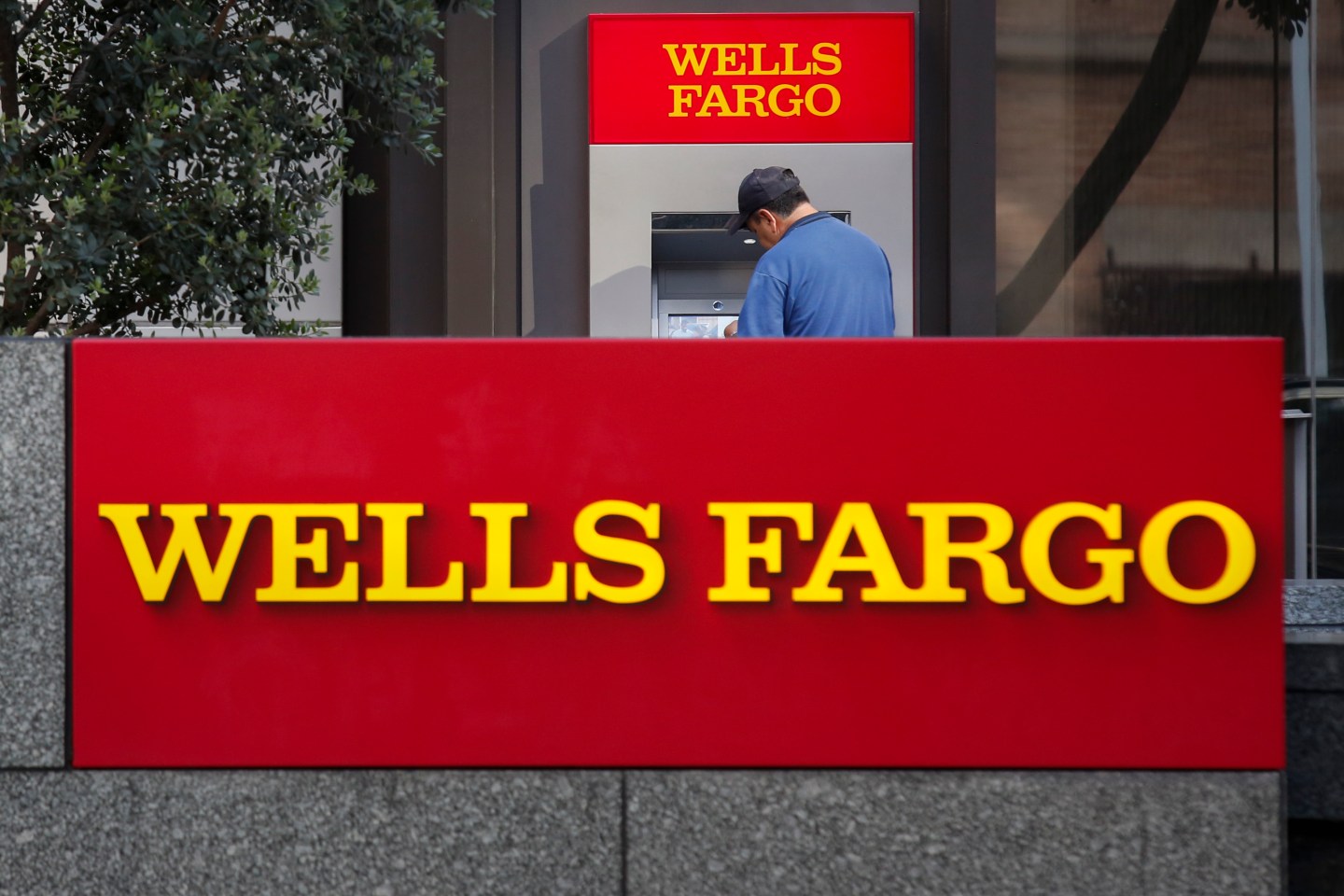 JPMorgan Chase &amp; Co. And Wells Fargo &amp; Co. Bank Branches Ahead Of Earnings