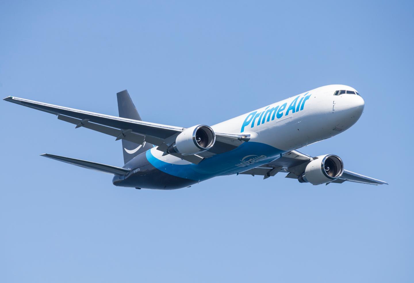 Amazon Branded Cargo Plane Flies in Seattle Seafair's Airshow