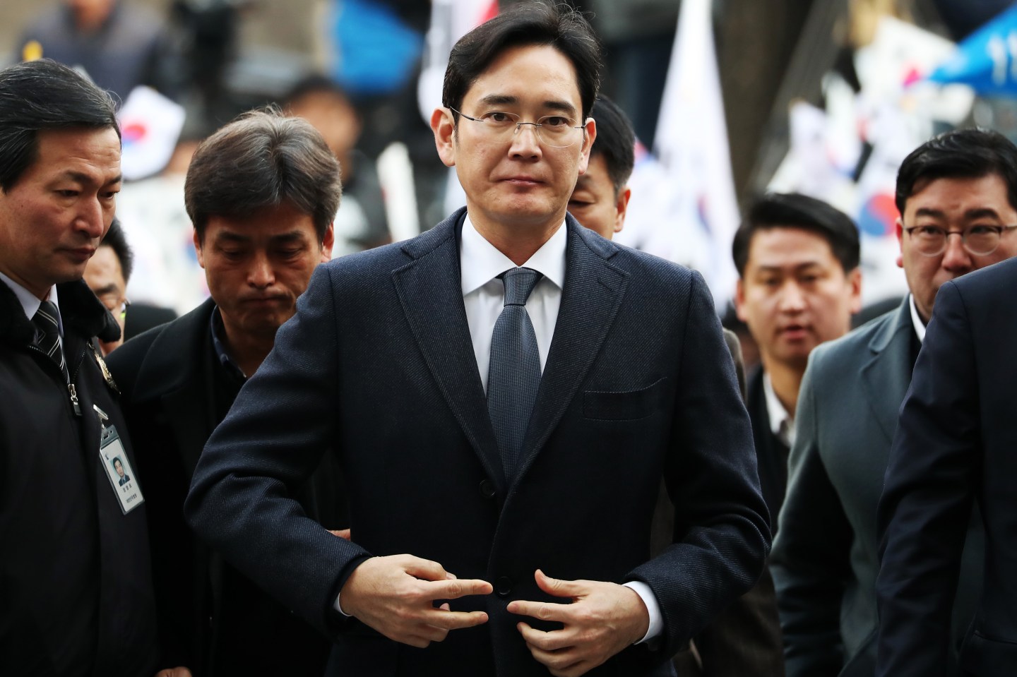 Samsung Vice Chairman Jay Y. Lee Appears In Court Again To Face Arrest Warrant In Graft Probe
