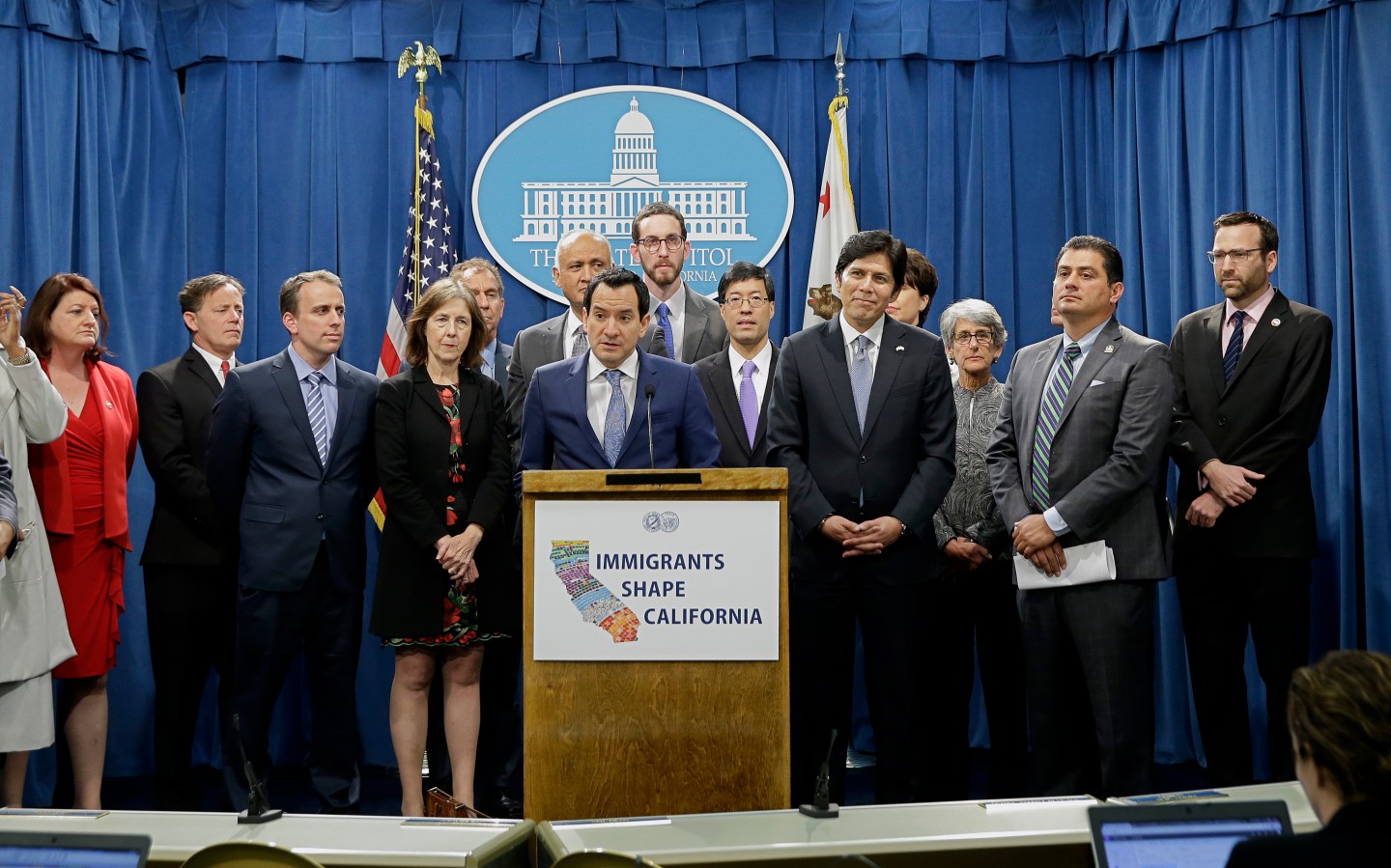 Anthony Rendon, Kevin de Leon