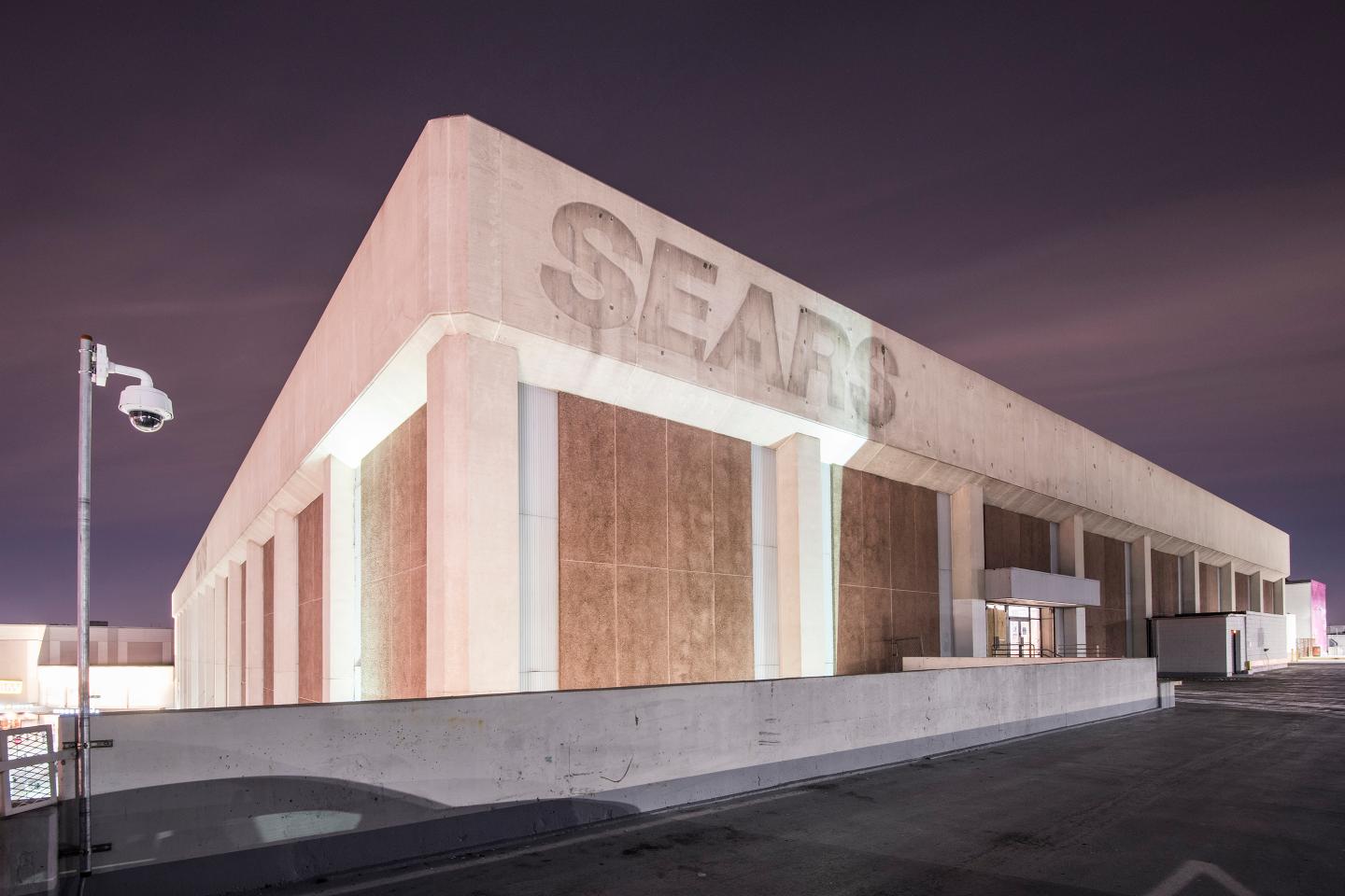 Can America’s Department Stores Survive?