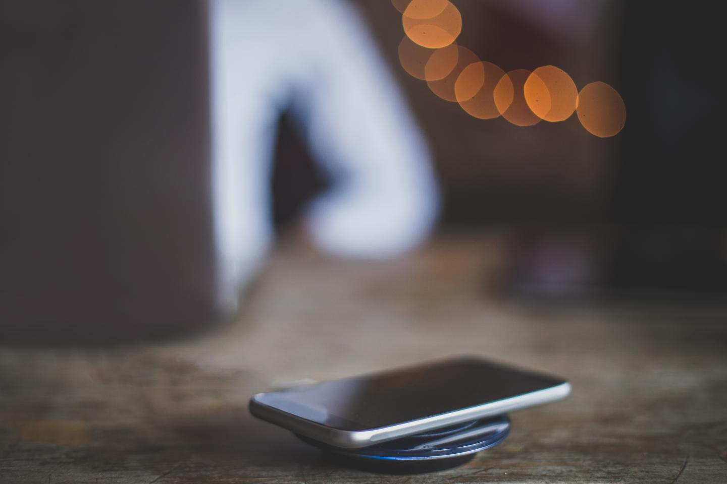 Wireless Charger for smartphone