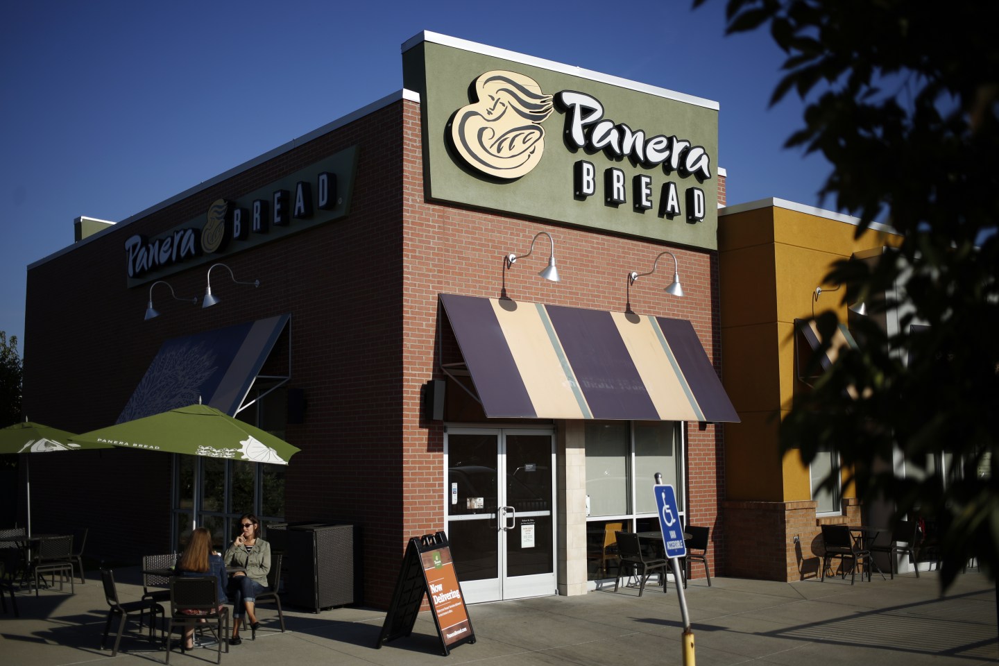 Panera Bread Co. Products Ahead Of Earnings Figures