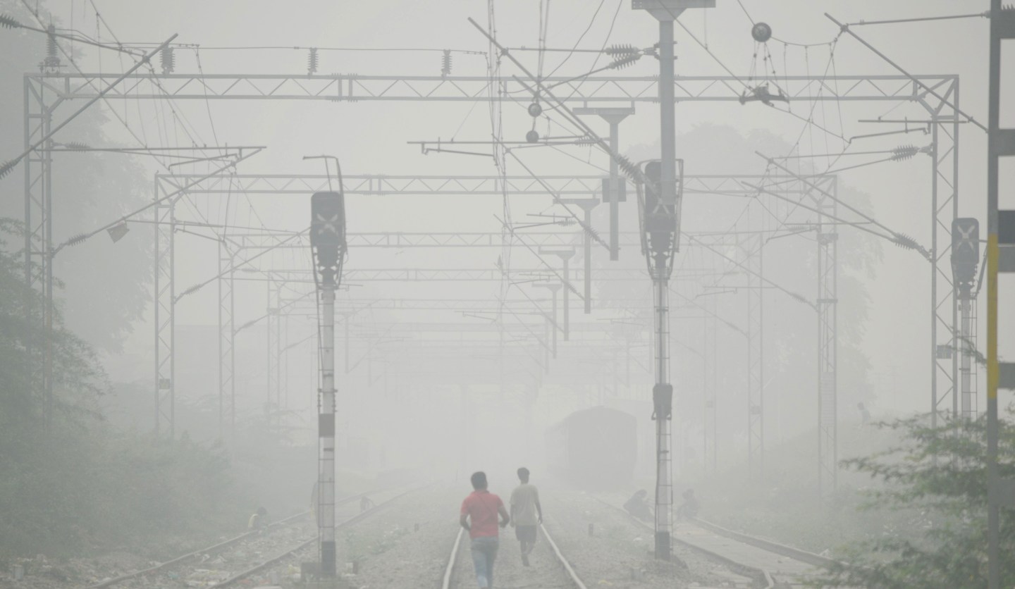 Heavy Smog In Lucknow, India
