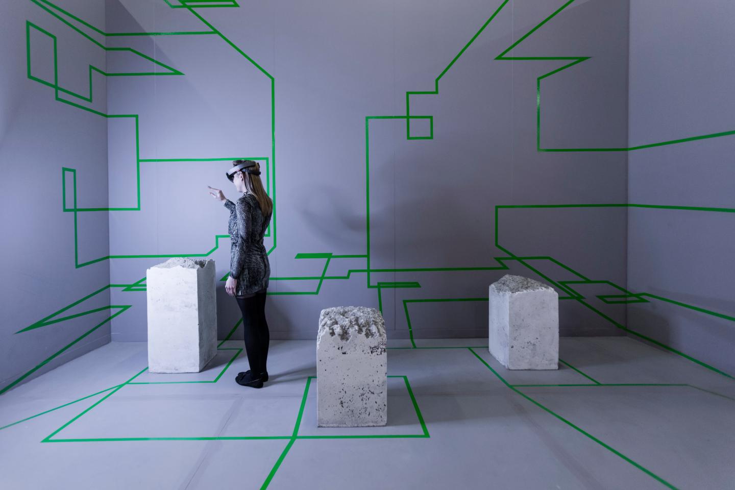 How Microsoft’s HoloLens Creates a ‘Virtual Museum’ at New York Armory Show