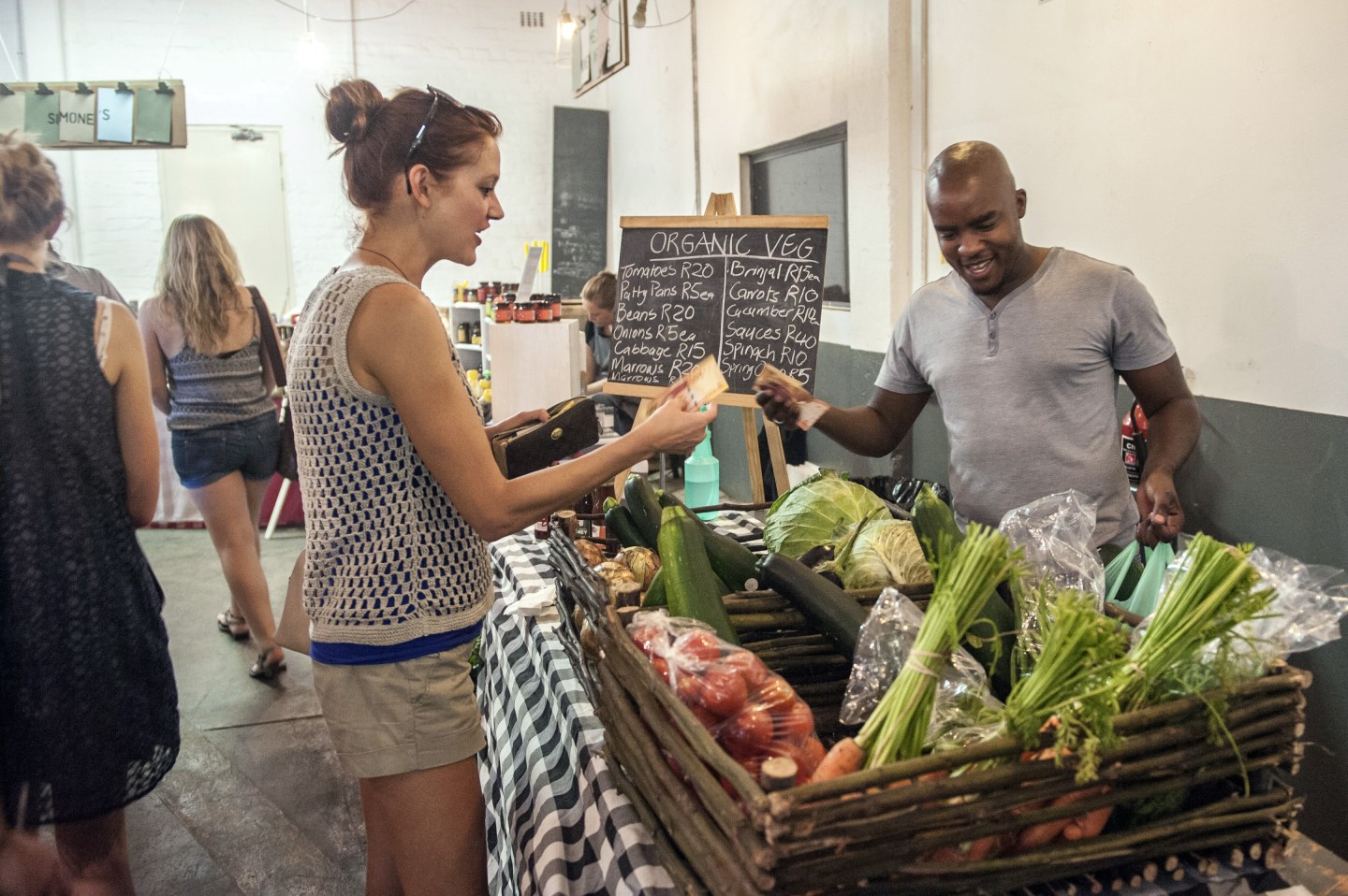 SAFRICA-LIFESTYLE-MARKETS-FOOD-JOHANNESBURG