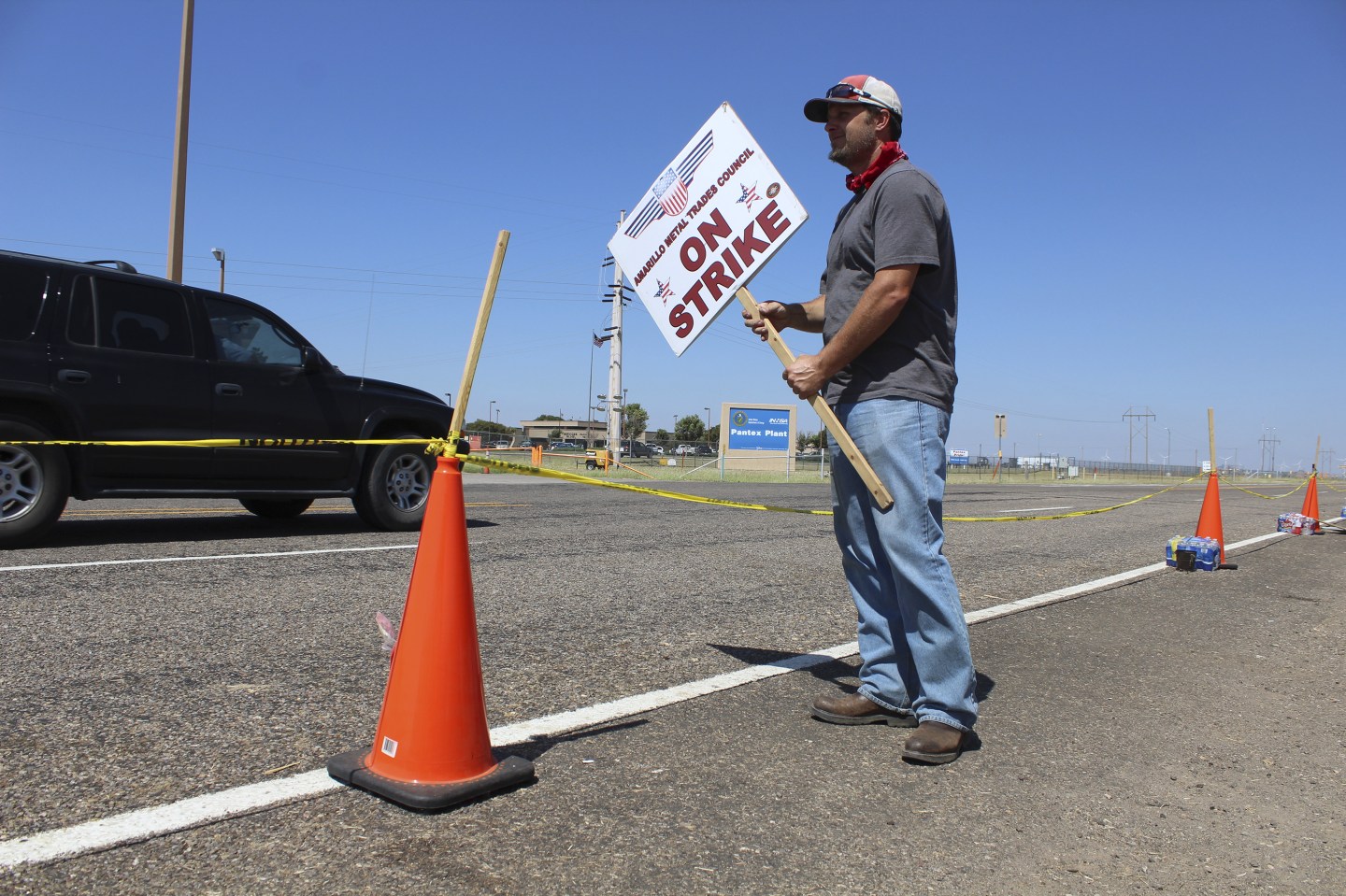 Feds' zeal to pare costs targets nuclear workers' health benefits