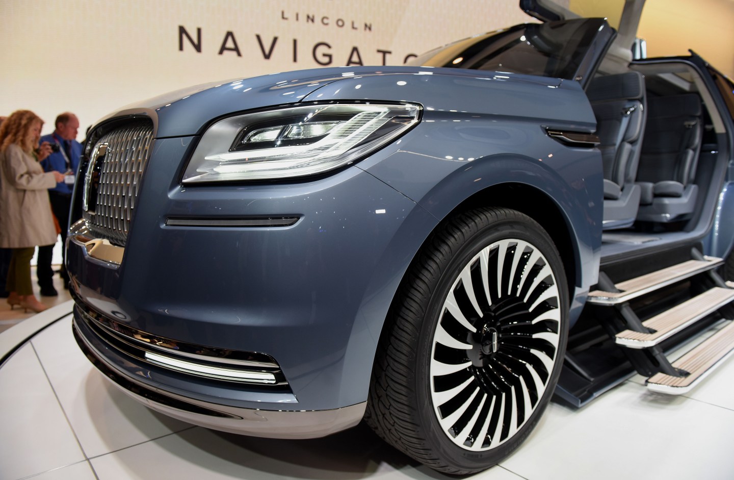 Ford Plans to Make Lincoln SUVs in China After a Massive Jump in Sales