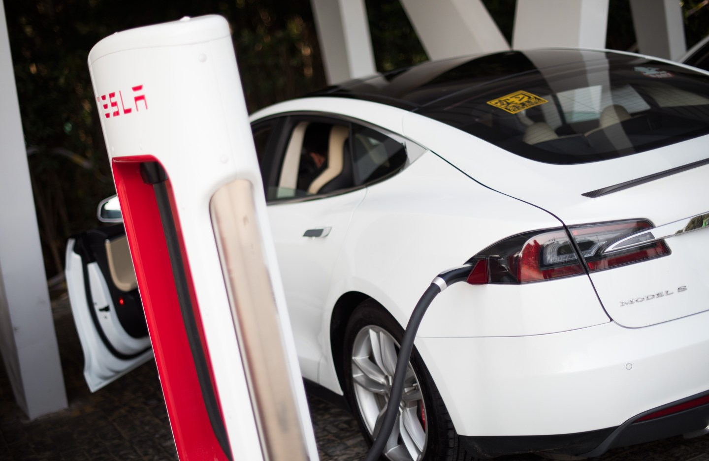 CHINA-AUTO-SHOW-ENVIRONMENT-TESLA