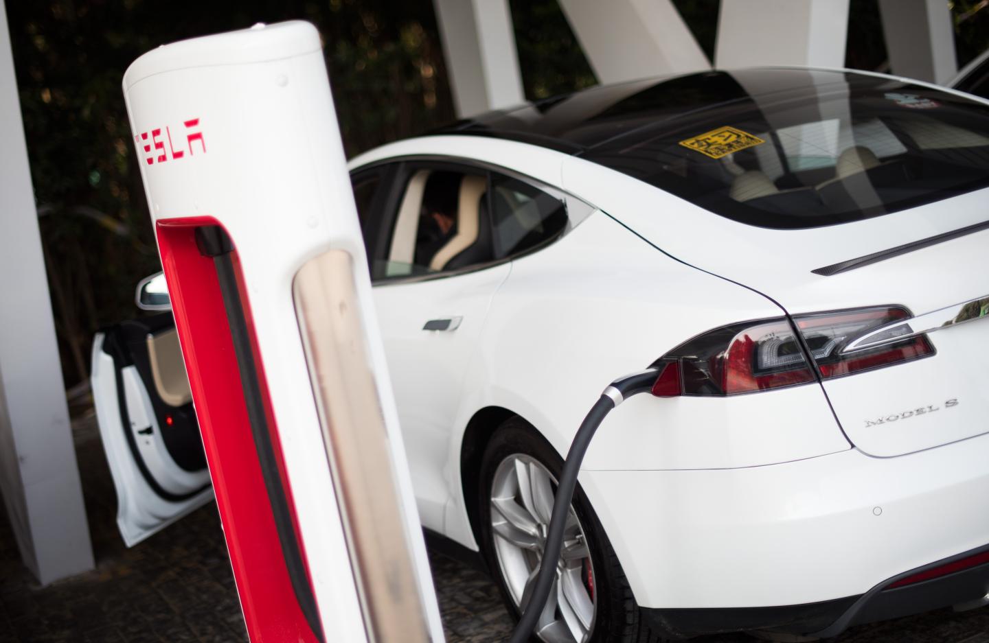 CHINA-AUTO-SHOW-ENVIRONMENT-TESLA
