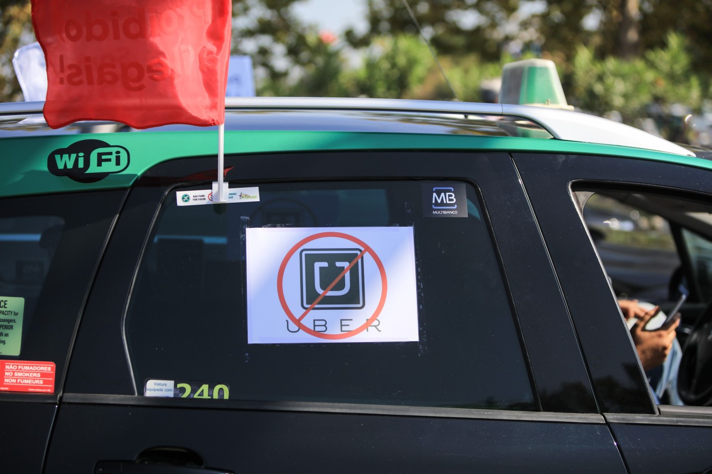 Portuguese taxis protest against Uber