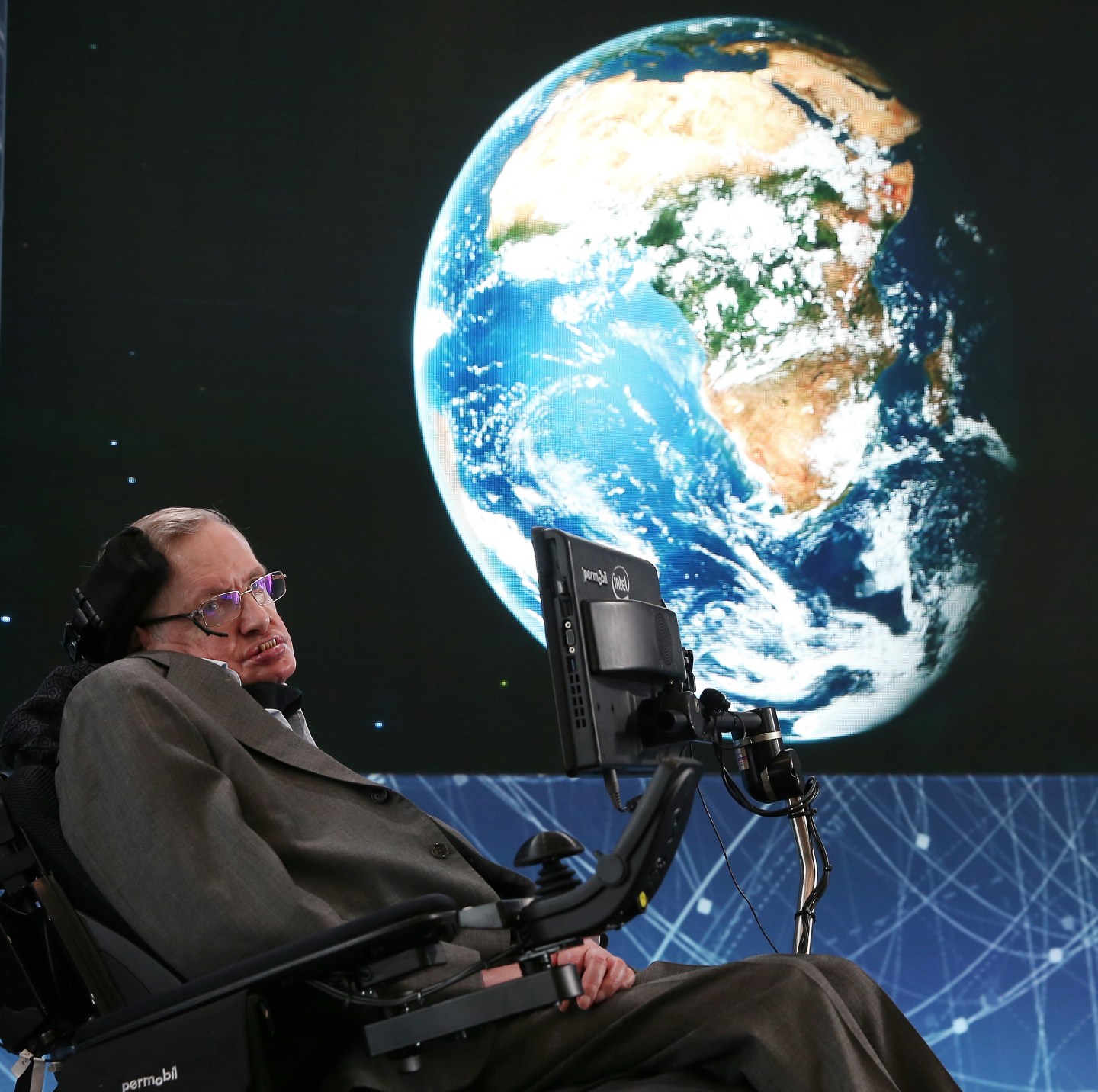 Stephen Hawking at the New Space Exploration Initiative "Breakthrough Starshot" Announcement