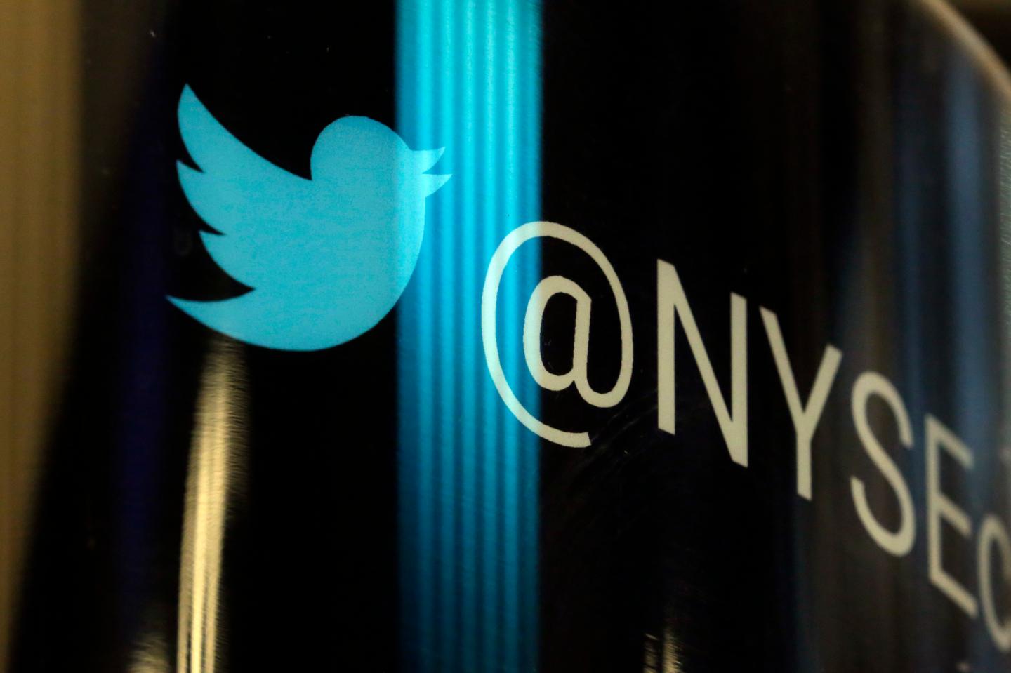 Twitter-No Trump Boost