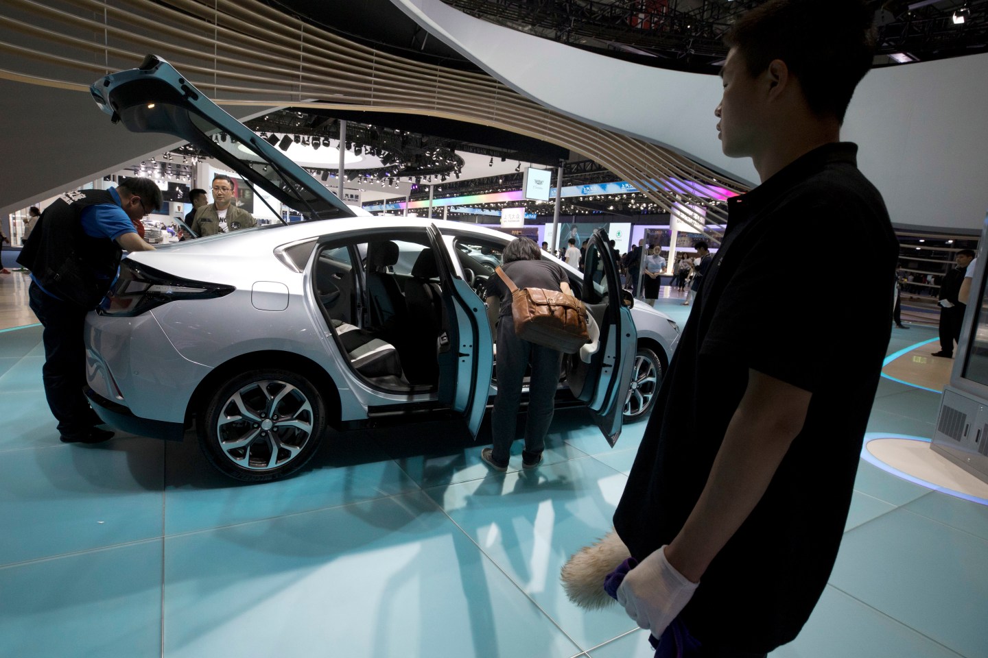 Visitors take a closer look at Buick's Velite 5.