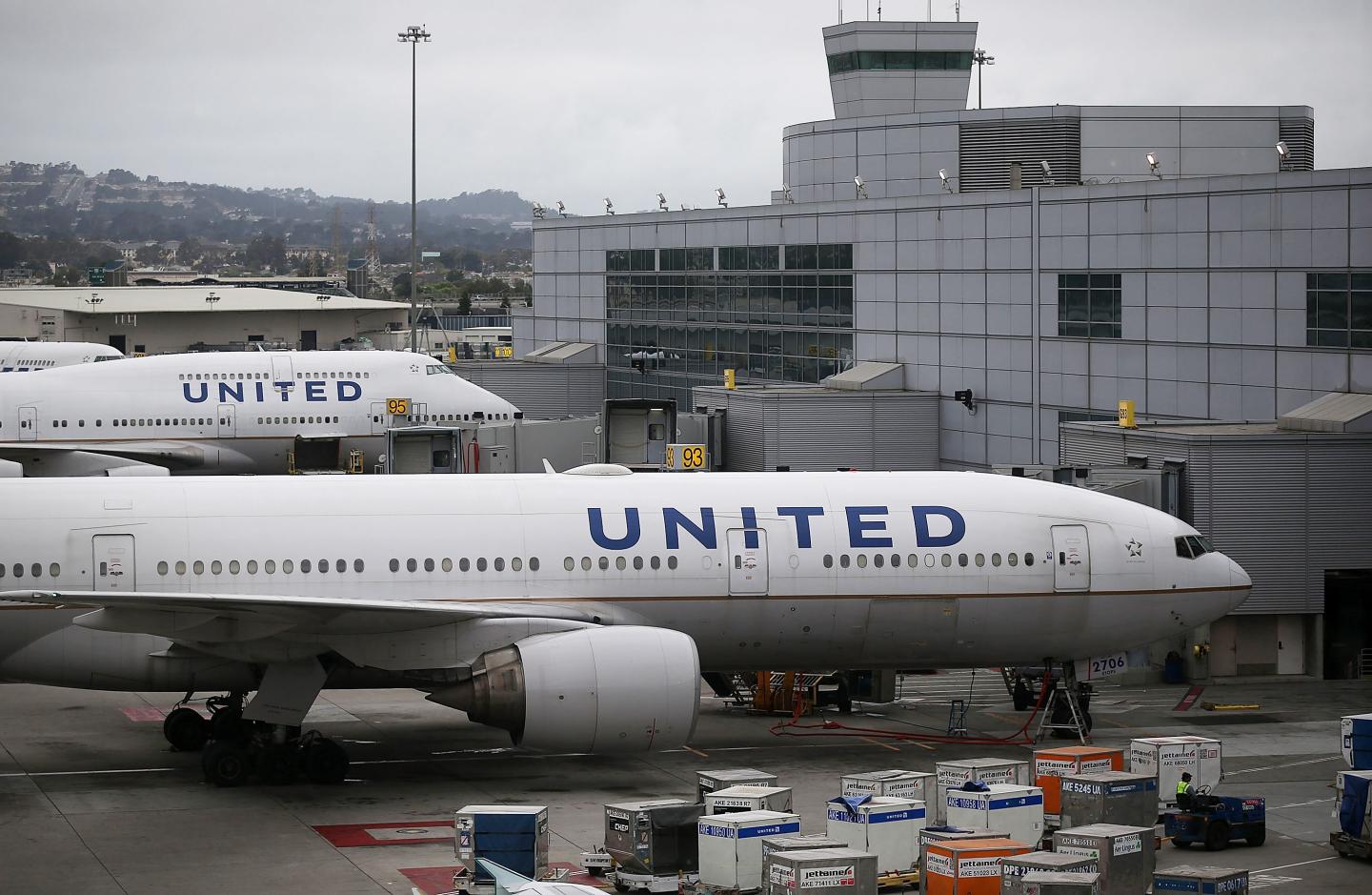 United Is Already Blowing a Chance to Save Its Reputation