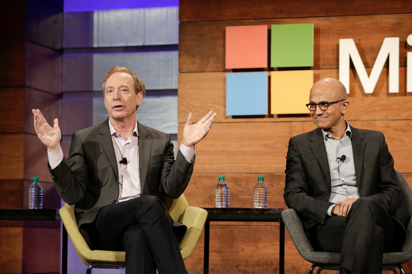 US-IT-ECONOMY-MICROSOFT-SHAREHOLDER-computers