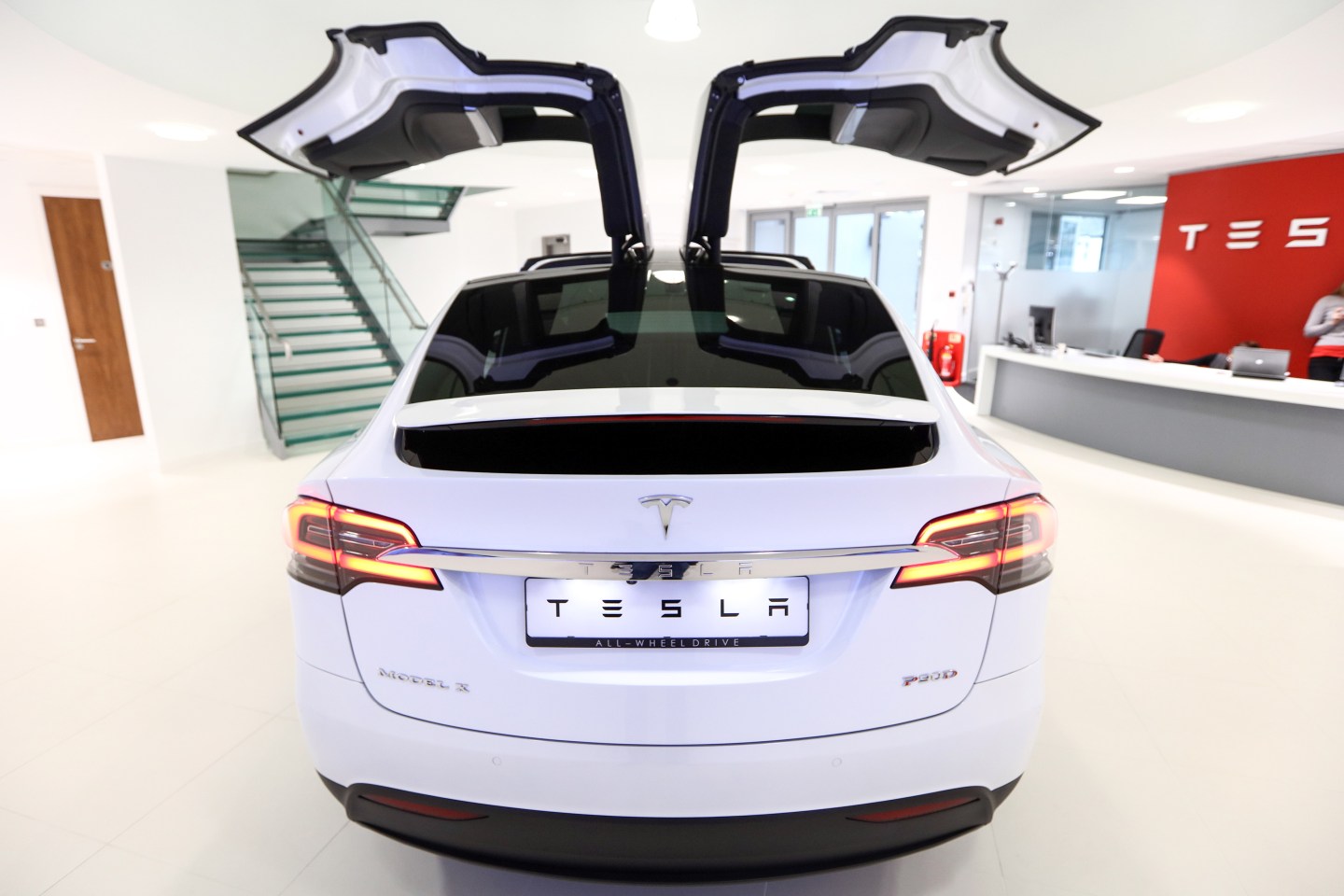 Tesla Motors Inc. Showroom As Company Gives U.K. Buyers Two Weeks to Dodge Brexit Price Increase