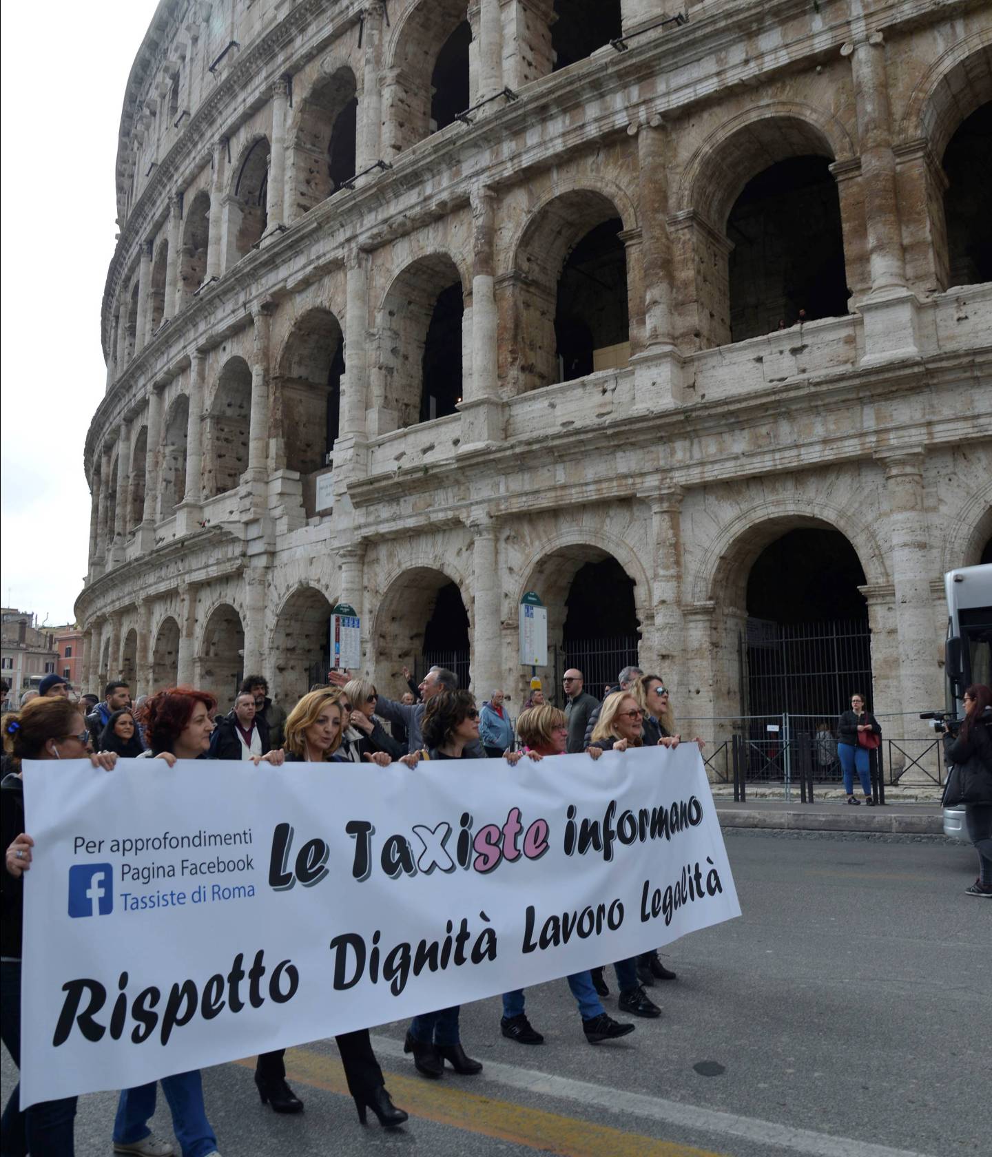 Taxi Drivers stage protest in Rome