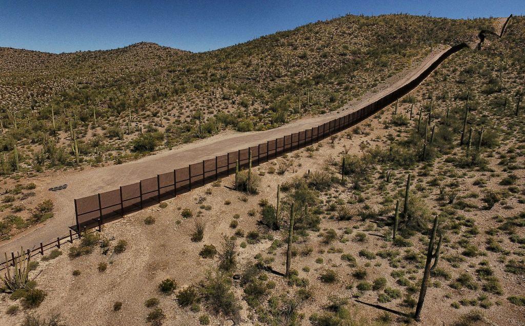 MEXICO-US-BORDER-WALL-WILDLIFE