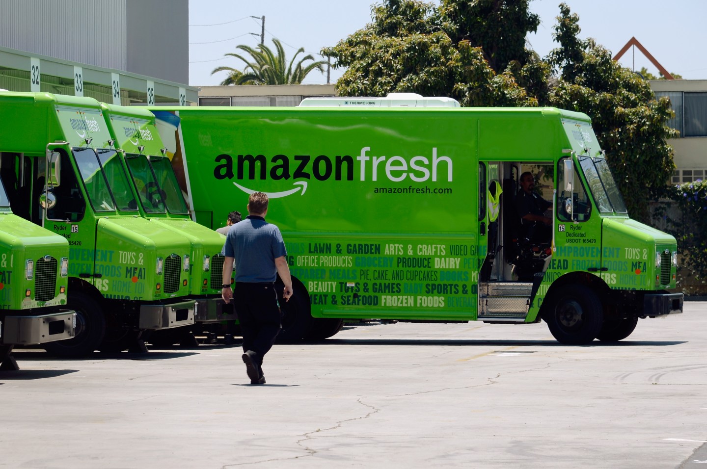 Amazon Expands Grocery Delivery Service To Los Angeles Area