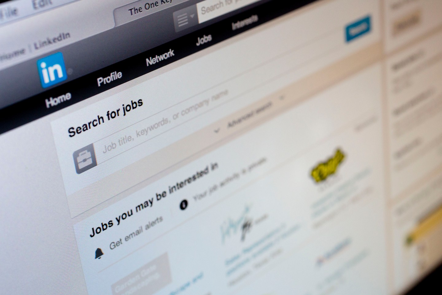 Views Of The LinkedIn Website Ahead Of Earnings Figures