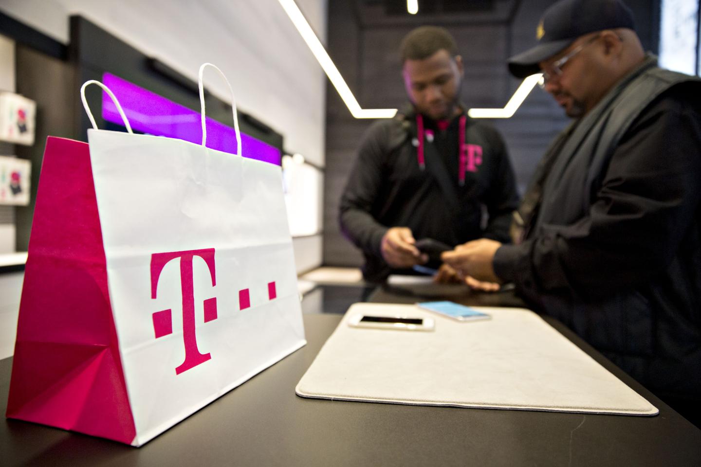 Inside A T-Mobile US Inc. Store Ahead Of Earnings Figures