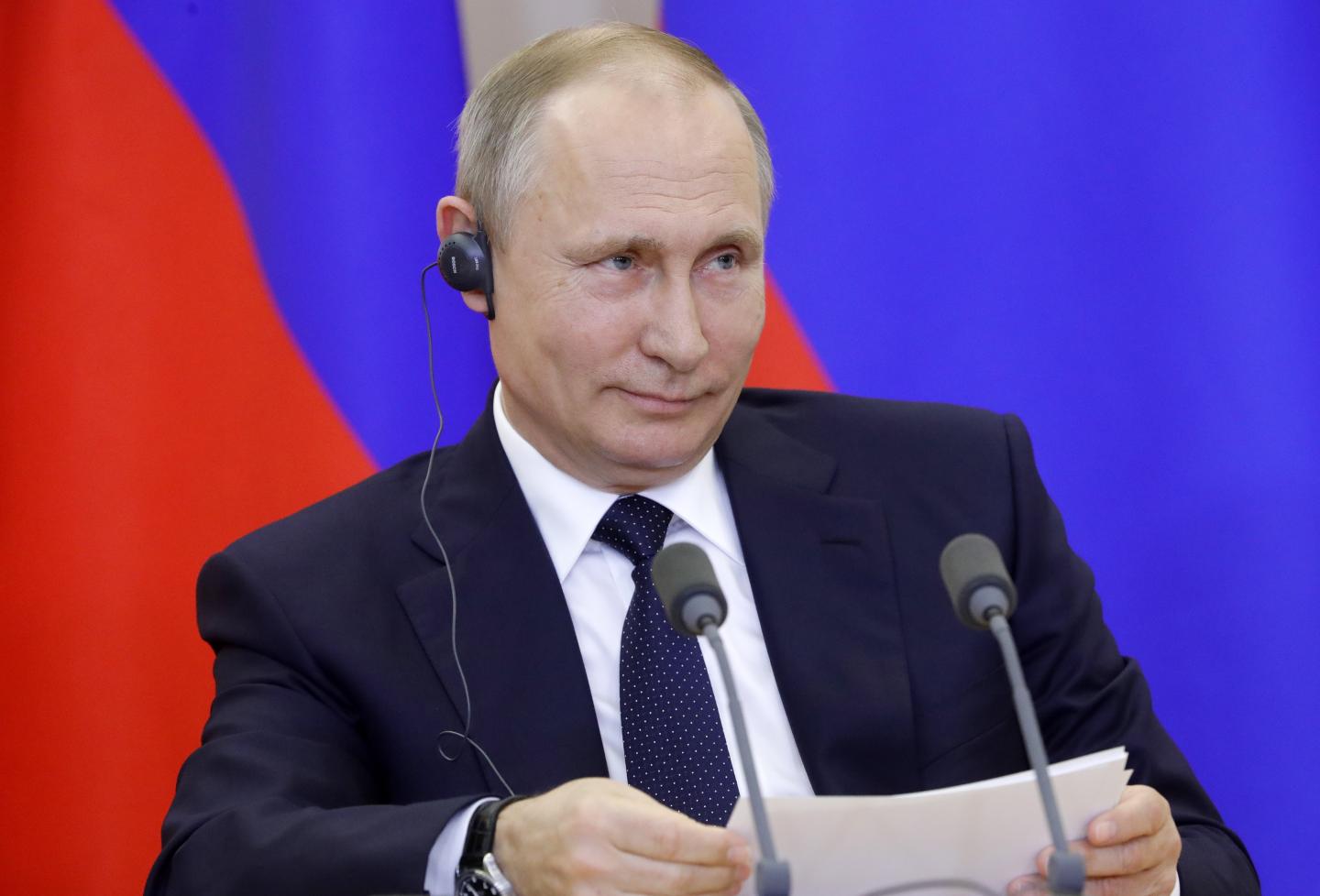 Russia's President Putin and Italy's PM Gentiloni meet in Sochi