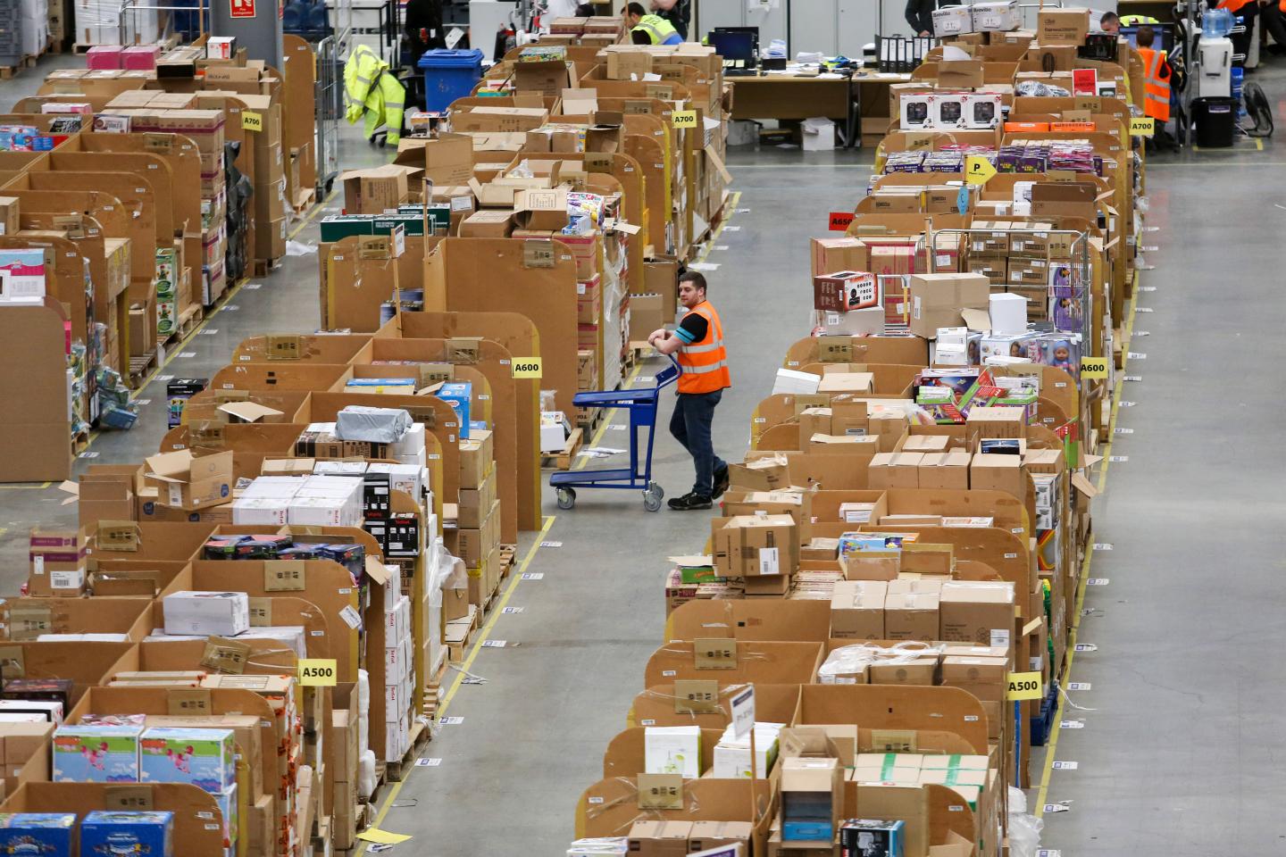 Amazon Is Going on a Hiring Spree to Recruit 50,000 Workers
