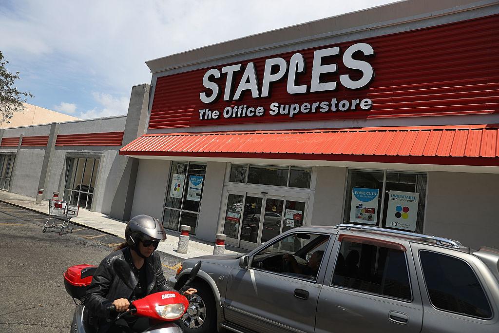 Federal Judge Blocks Proposed Merger Of Staples And Office Depot
