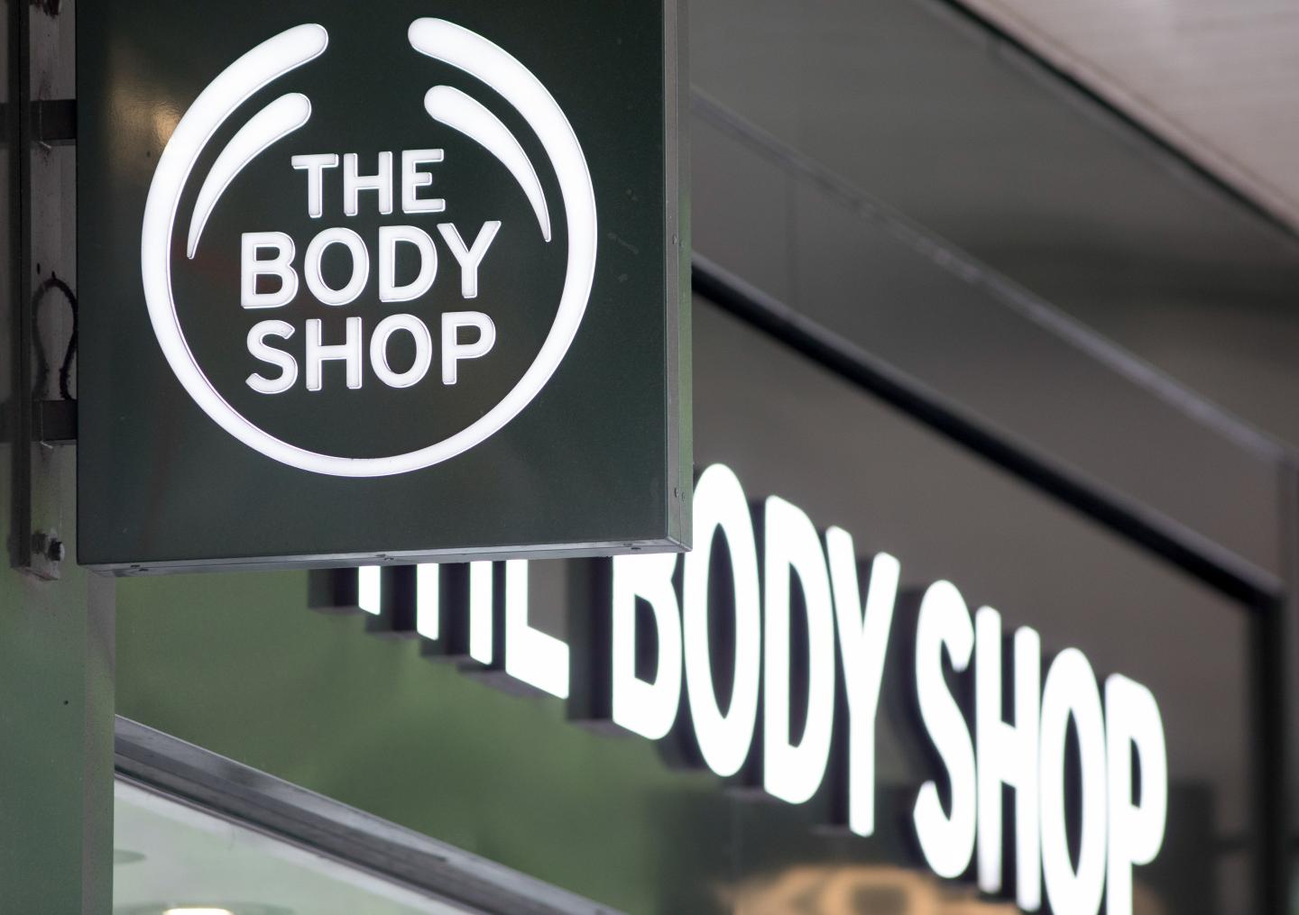 U.K. Consumer Spending Power Weakens