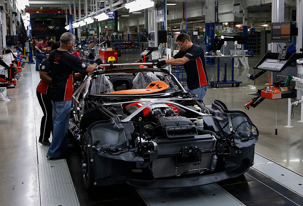 A 2015 Dodge Viper on the line at FCA US Conner Avenue Assembly plant in Detroit, Michigan, U.S., on Friday, May 8, 2015 Photographer: Jeff Kowalsky/Bloomberg *** Local Caption ***