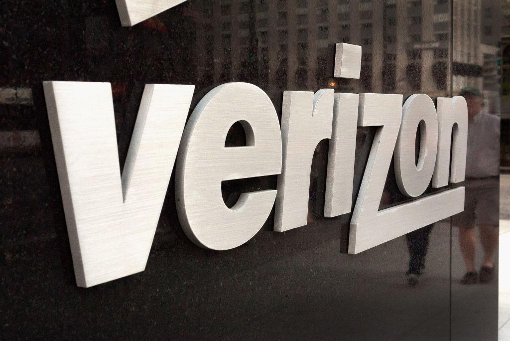 Verizon Shares Fall Lower On Missed Revenue Targets, And Drop In Customers