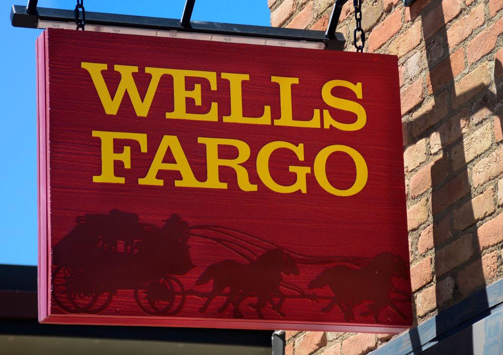 ASPEN, CO - JUNE 10, 2017:  A sign hangs over the entrance to the The Wells Fargo Bank in Aspen, Colorado. (Photo by Robert Alexander/Getty Images)