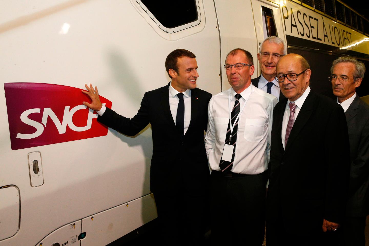 FRANCE-TRANSPORT-POLITICS-LGV-TGV-TRAIN